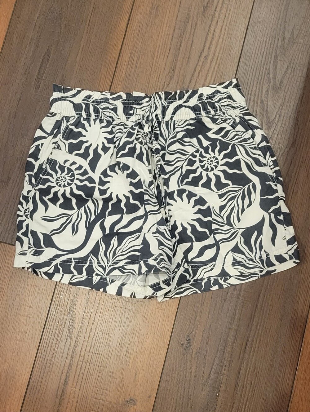 Nicole Miller M Elastic-Waist Printed Women’s Shorts